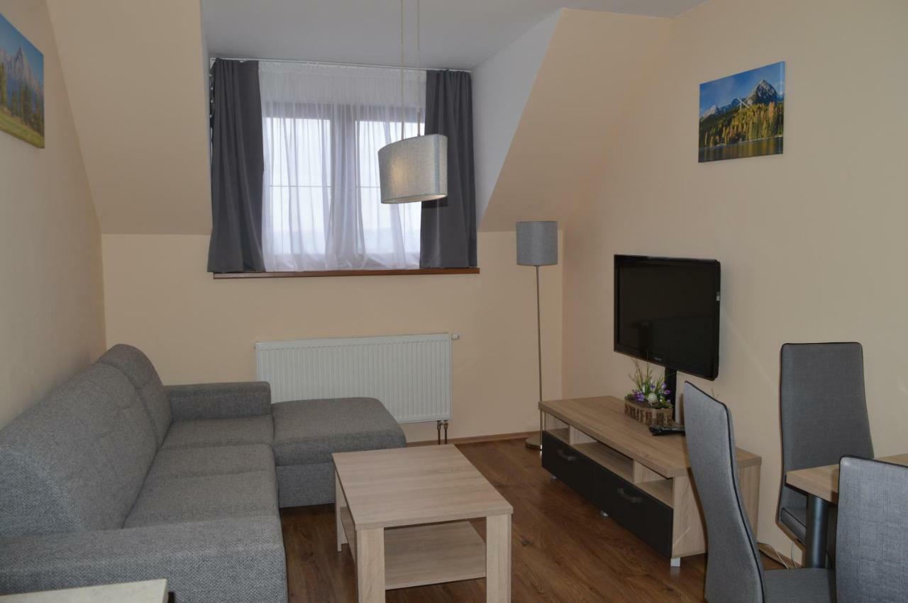 Apartman Erika Vel'ka Lomnica Dış mekan fotoğraf