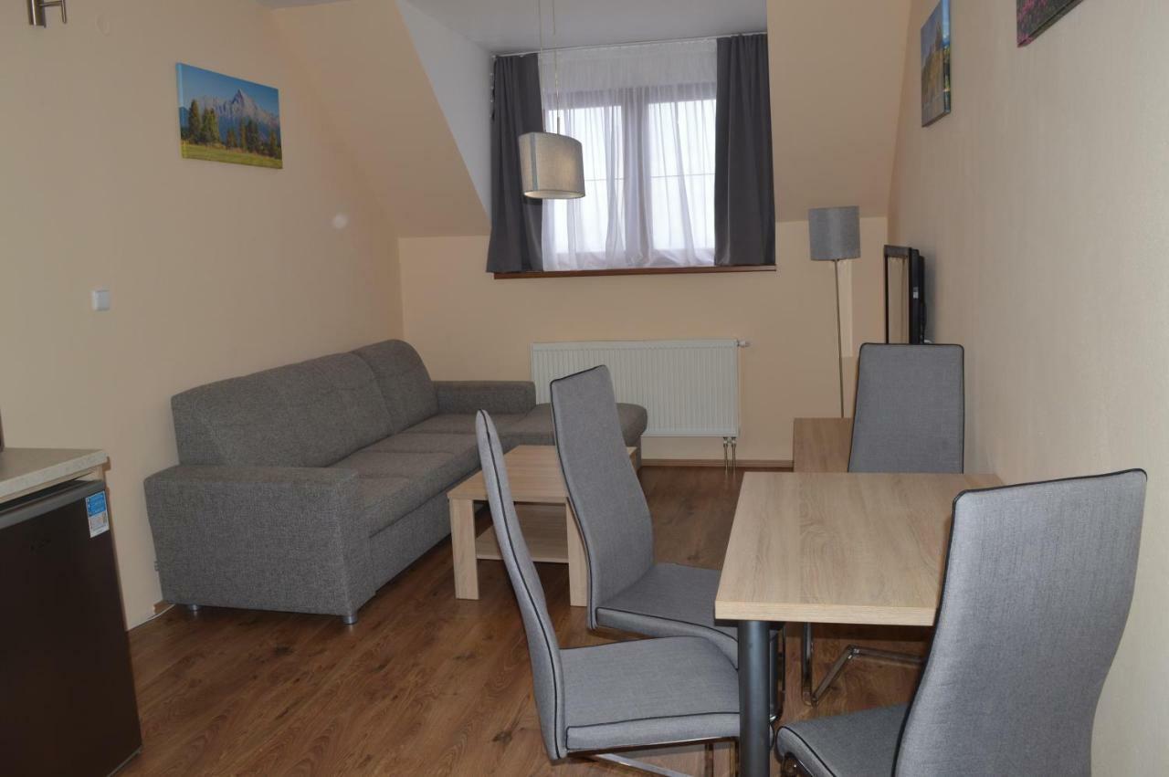 Apartman Erika Vel'ka Lomnica Dış mekan fotoğraf